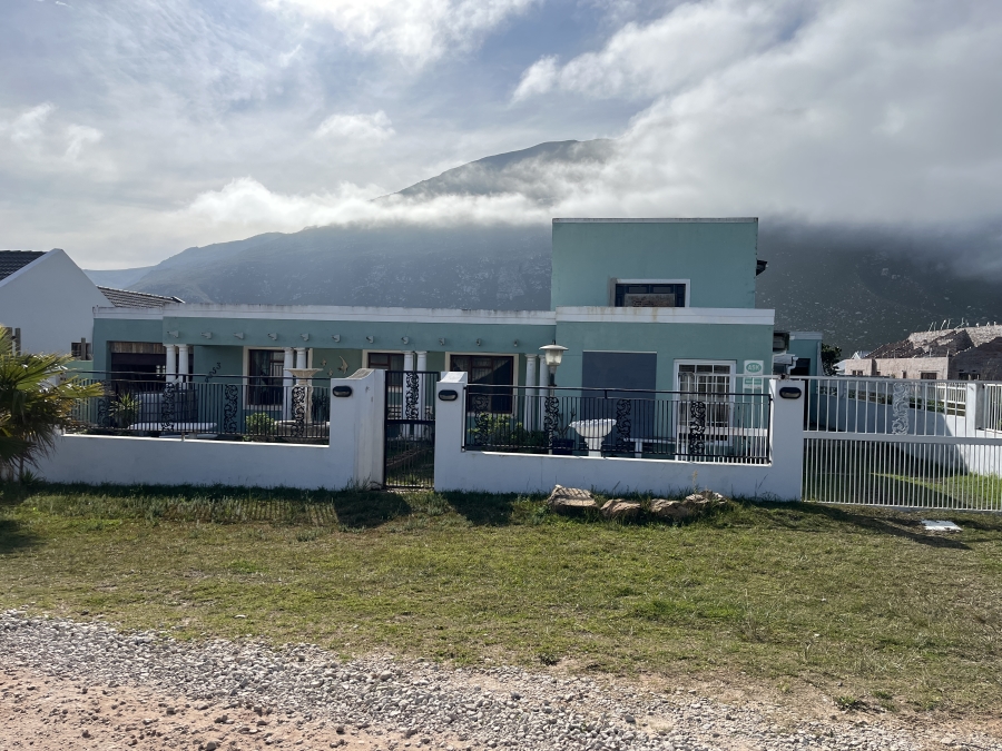 5 Bedroom Property for Sale in Bettys Bay Western Cape